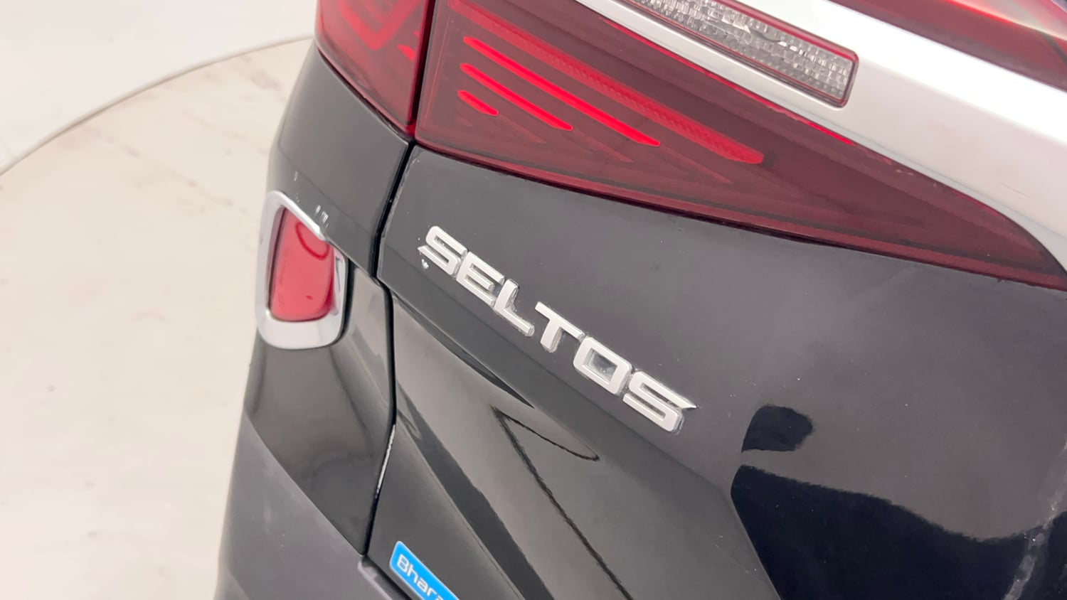 Used 2020 Kia Seltos GTX Plus 1.4 Petrol Manual dents MINOR SCRATCH