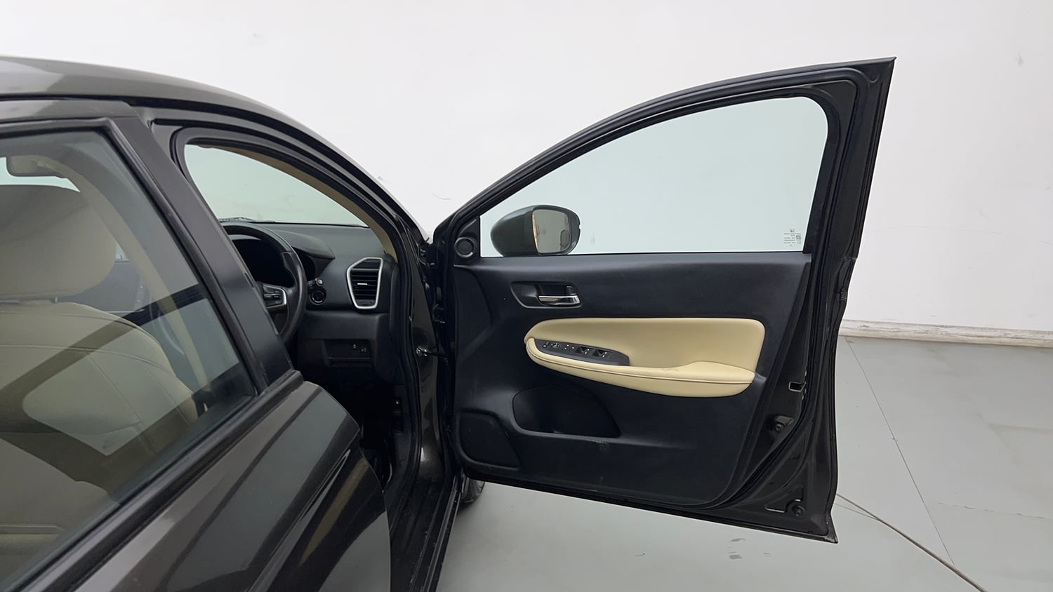 Used 2021 Honda City ZX CVT Petrol Petrol Automatic interior RIGHT FRONT DOOR OPEN VIEW