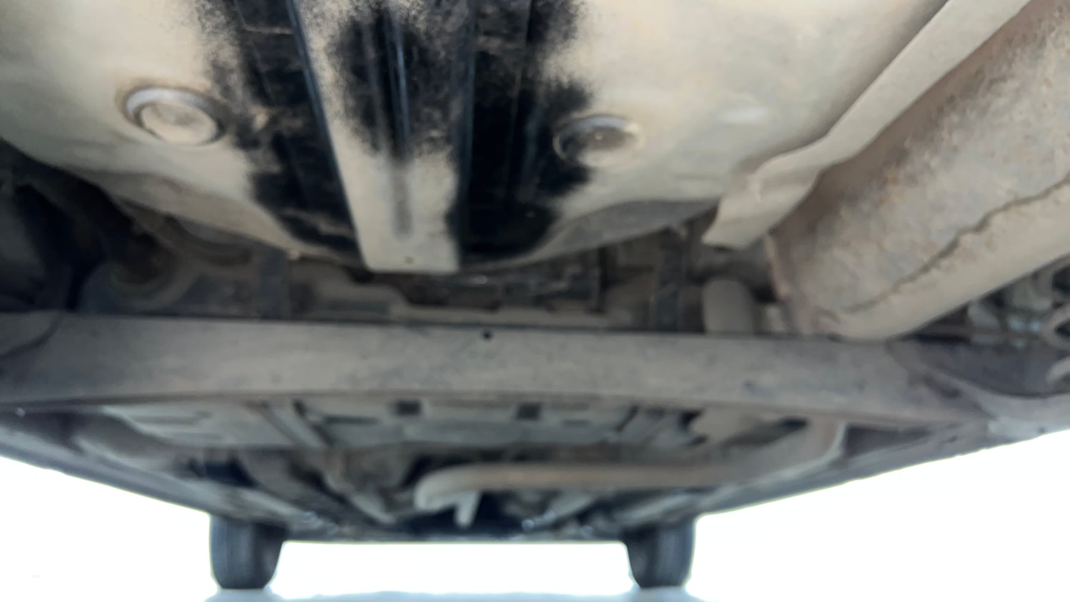 Used 2019 Hyundai Elite i20 Sportz Plus 1.2 CVT Petrol Automatic extra REAR UNDERBODY VIEW (TAKEN FROM REAR)
