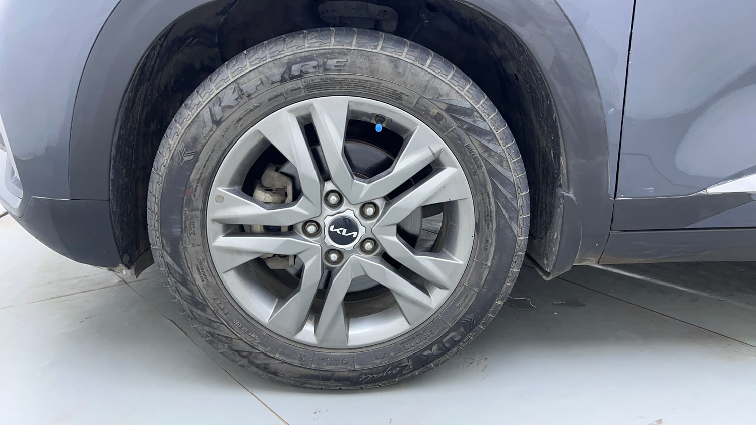 Used 2022 Kia Seltos HTX 1.5 Petrol Manual tyres LEFT FRONT TYRE RIM VIEW