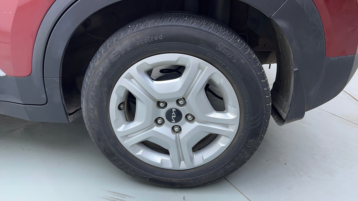 Used 2023 Kia Sonet HTK 1.2 Petrol MT Petrol Manual tyres LEFT REAR TYRE RIM VIEW