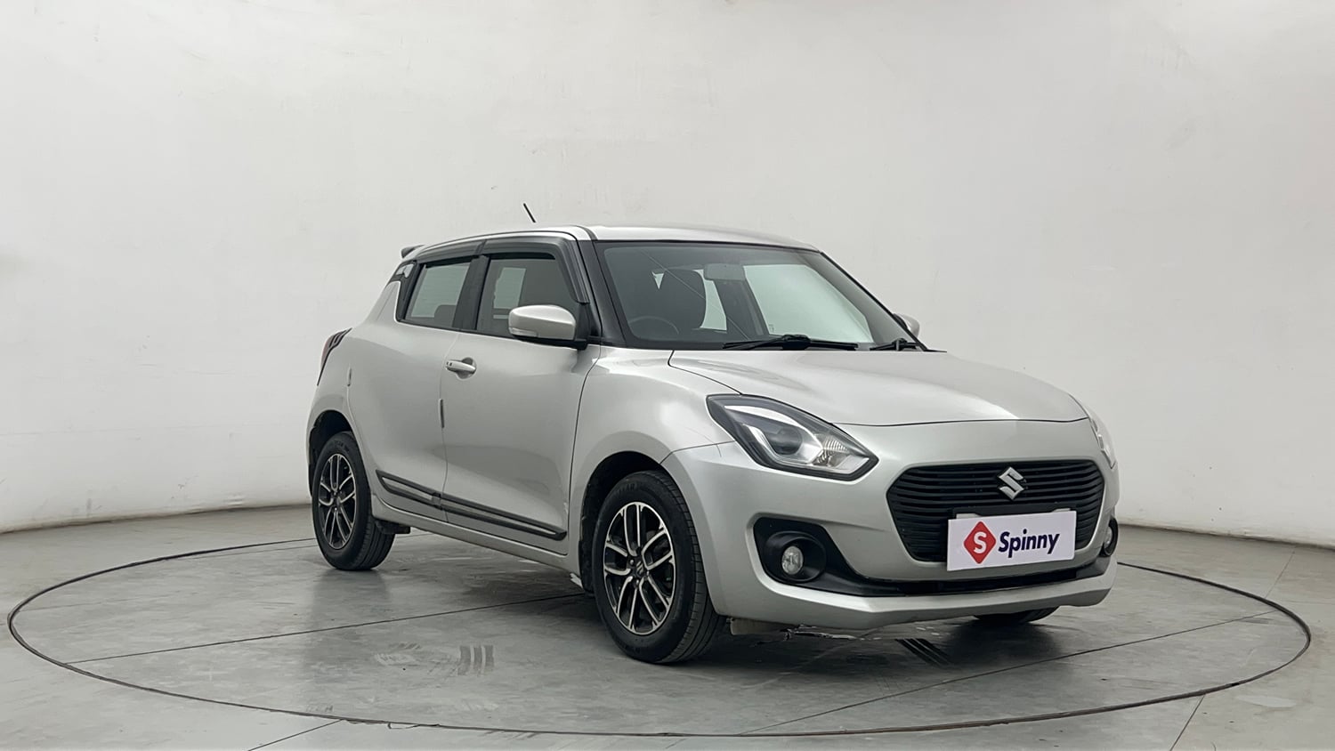 Used 2020 Maruti Suzuki Swift ZXi Plus AMT Petrol Automatic exterior RIGHT FRONT CORNER VIEW