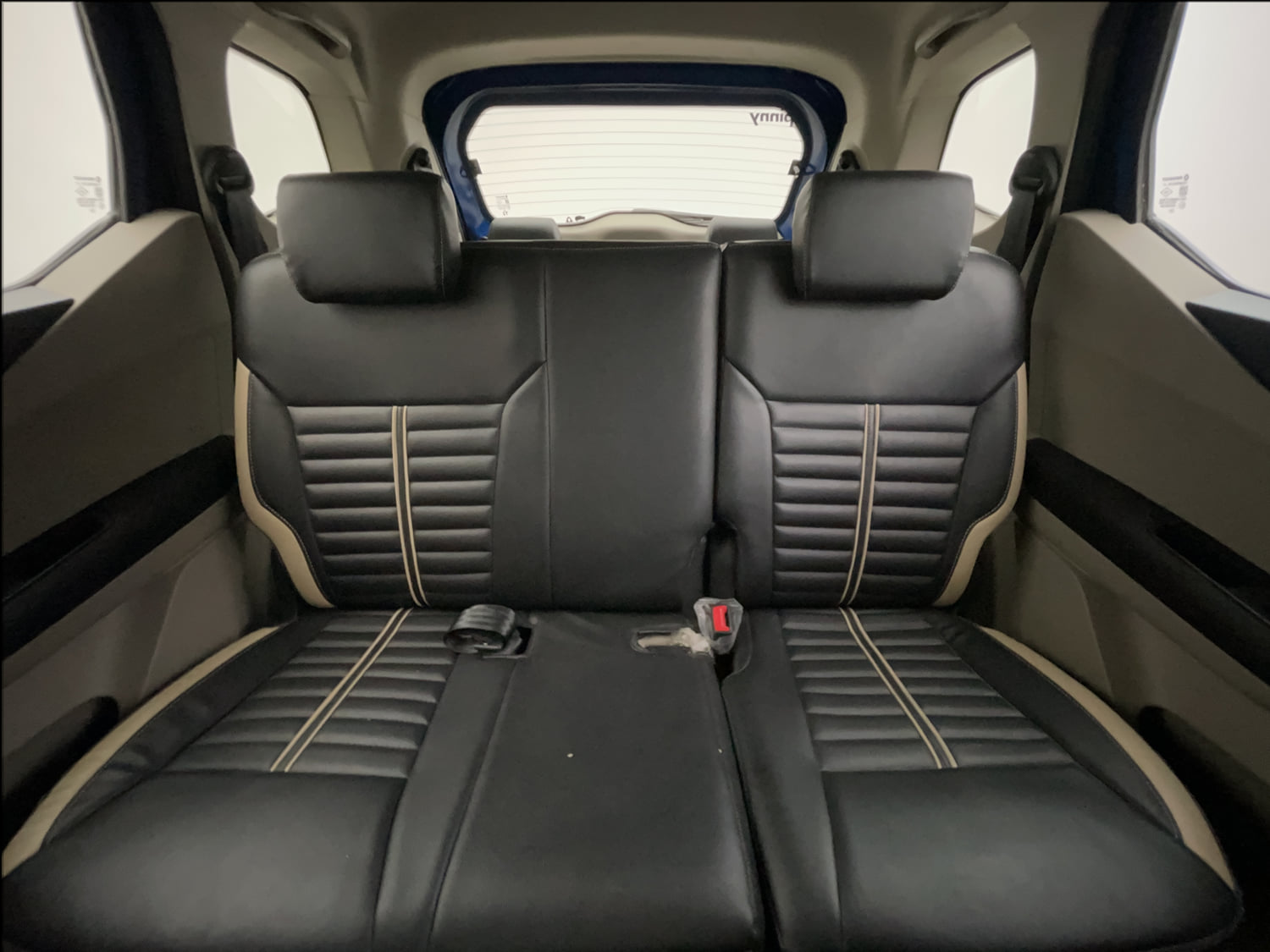 Used 2021 Renault Triber RXZ Petrol Manual interior REAR SEAT CONDITION VIEW