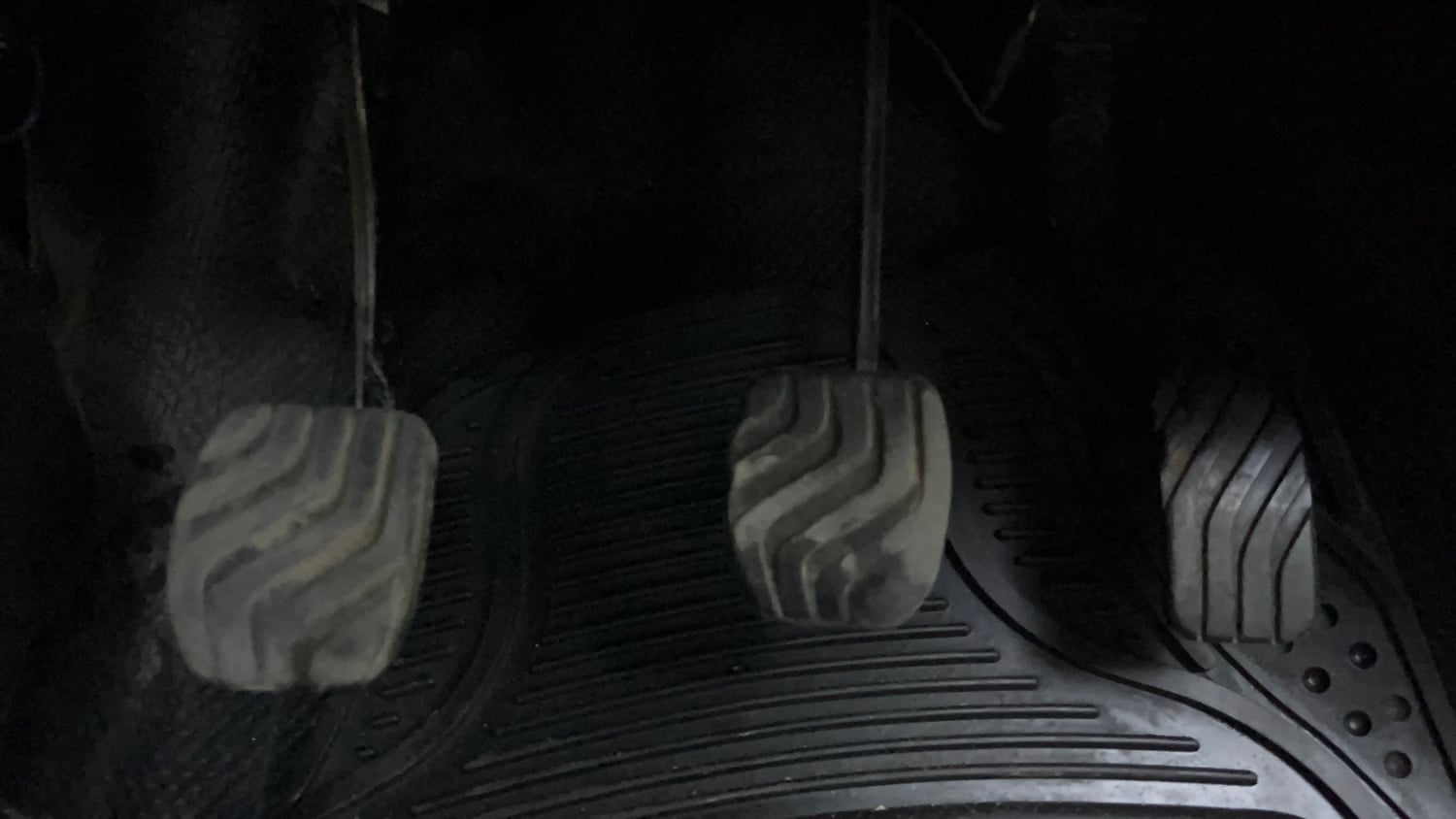 Used 2022 Renault Kwid RXT 1.0 (O) Petrol Manual interior PEDALS VIEW
