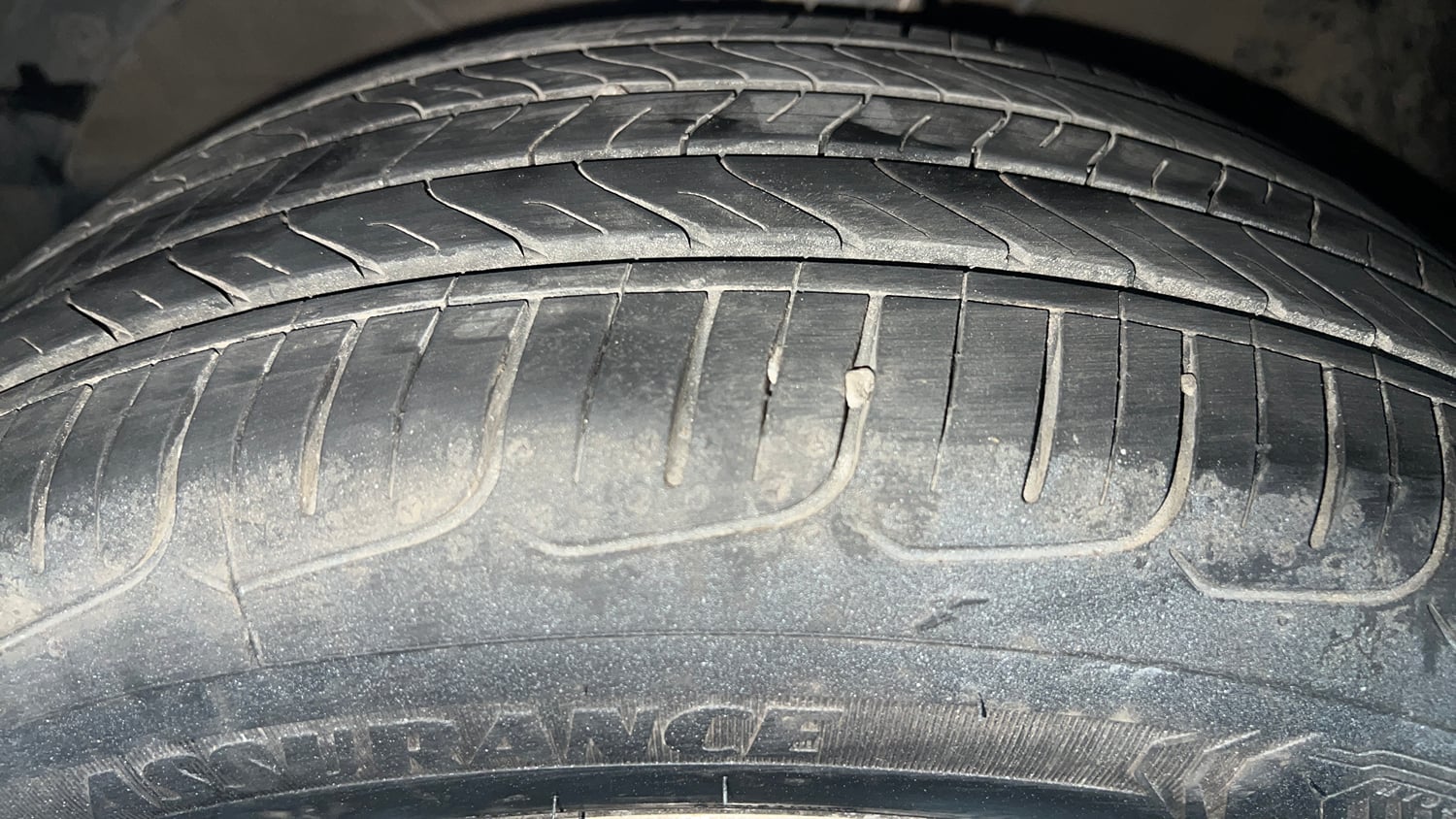 Used 2020 Maruti Suzuki Baleno Alpha Petrol Manual tyres LEFT FRONT TYRE TREAD VIEW