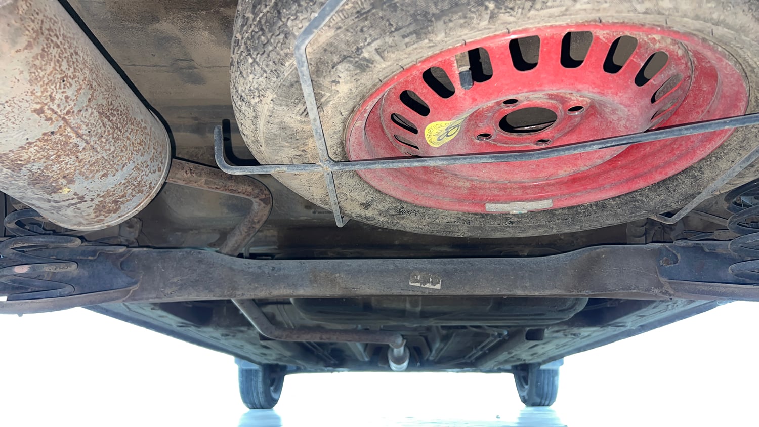 Used 2022 Renault Triber Limited Edition AMT Petrol Automatic extra REAR UNDERBODY VIEW (TAKEN FROM REAR)
