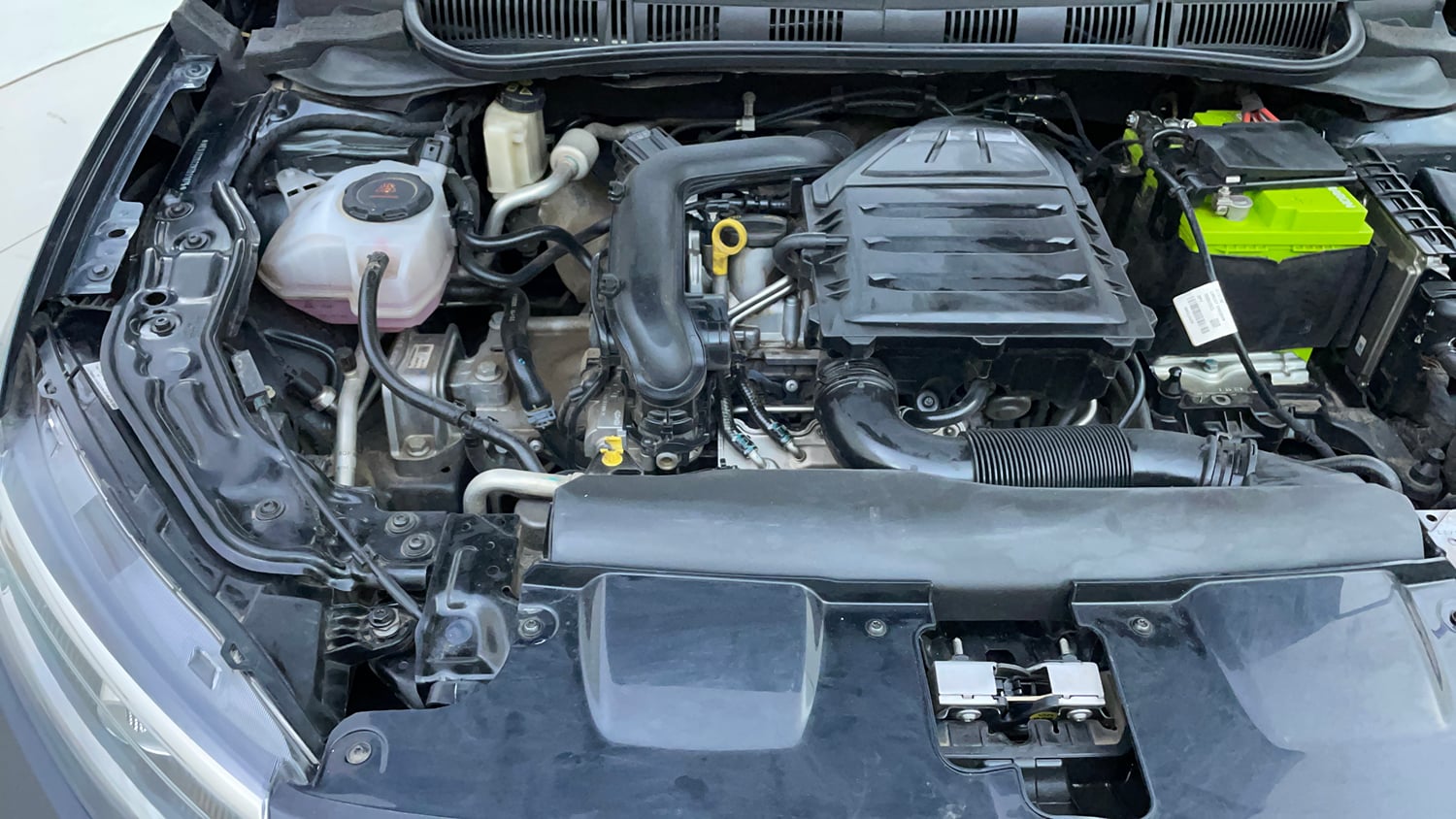 Used 2022 Volkswagen Virtus Topline 1.0 TSI AT Petrol Automatic engine ENGINE RIGHT SIDE VIEW