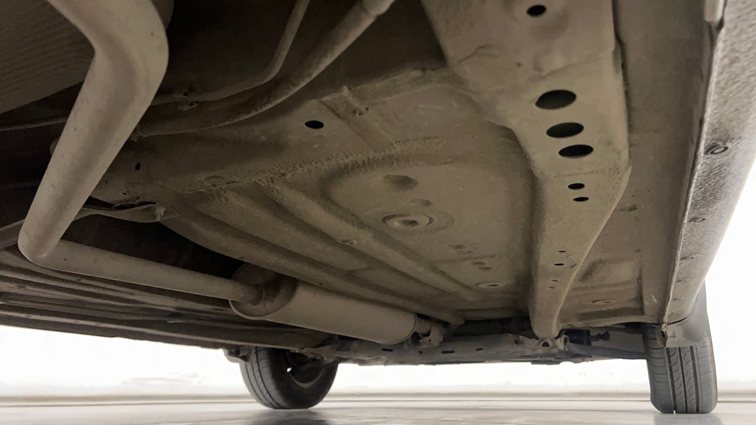 Used 2018 Maruti Suzuki Ignis Delta 1.2 AMT Petrol Automatic extra REAR RIGHT UNDERBODY VIEW