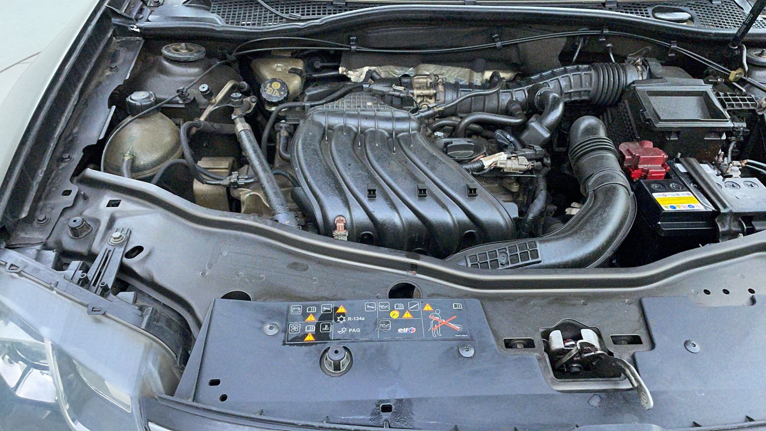 Used 2021 Renault Duster RXZ 1.5 Petrol MT Petrol Manual engine ENGINE RIGHT SIDE VIEW