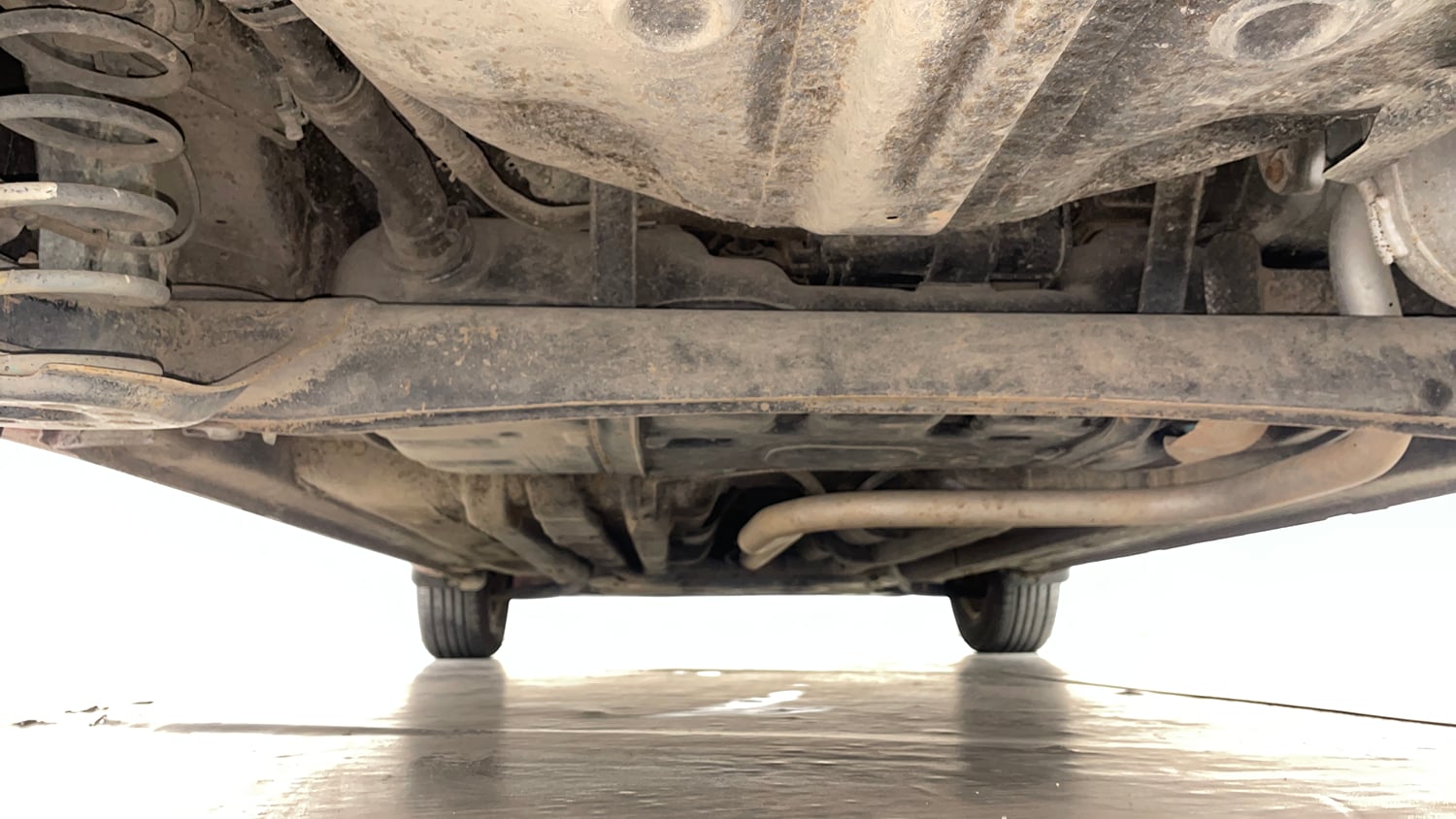 Used 2016 Hyundai Elite i20 Sportz 1.2 Petrol Manual extra REAR UNDERBODY VIEW (TAKEN FROM REAR)