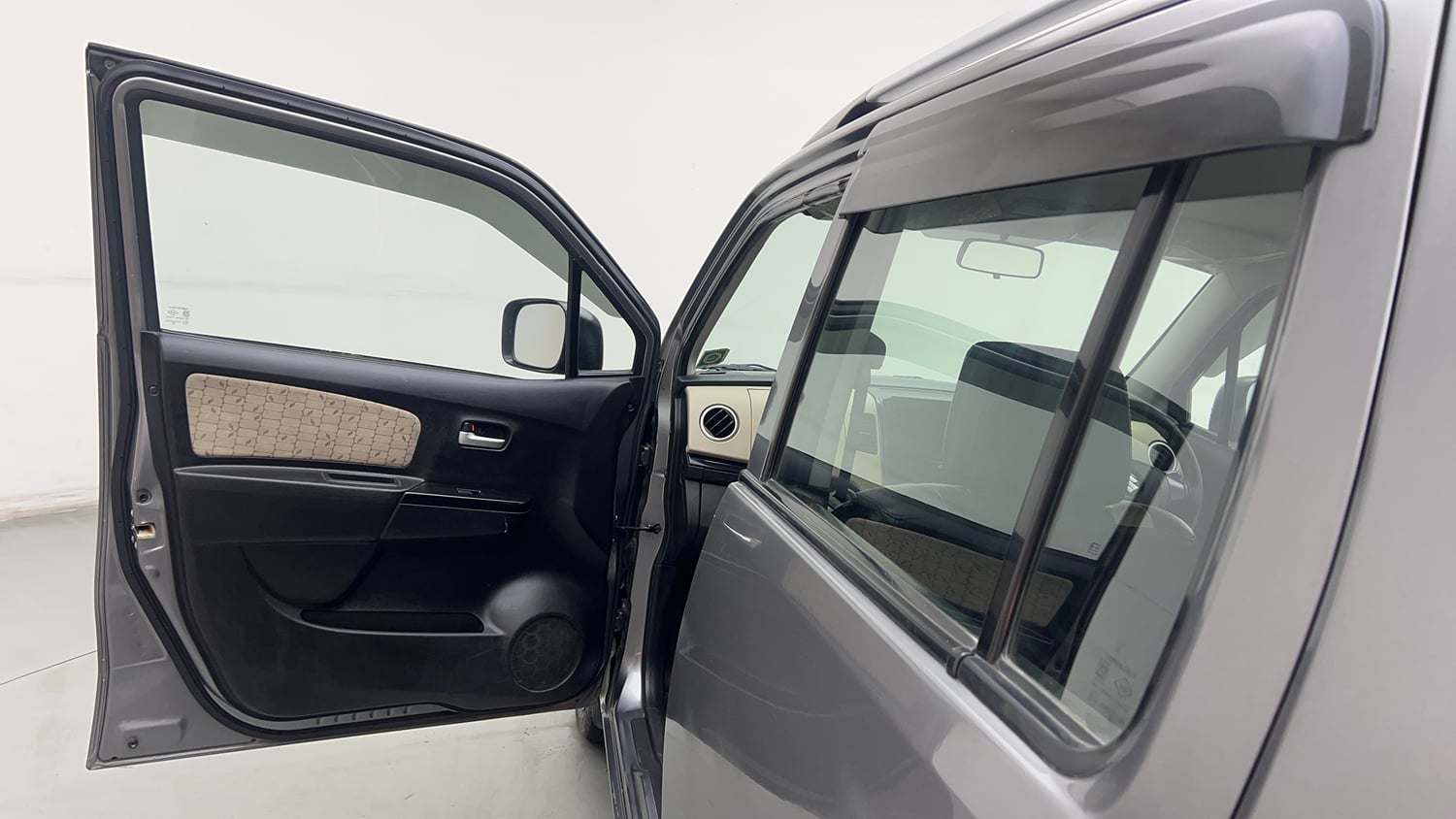 Used 2018 Maruti Suzuki Wagon R 1.0 VXI AMT (O) Petrol Automatic interior LEFT FRONT DOOR OPEN VIEW