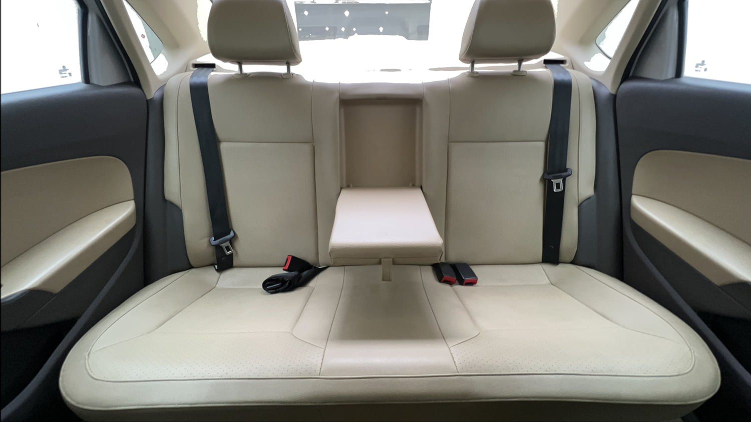 Used 2022 Volkswagen Vento Highline 1.0L TSI Petrol Manual interior REAR SEAT CONDITION VIEW