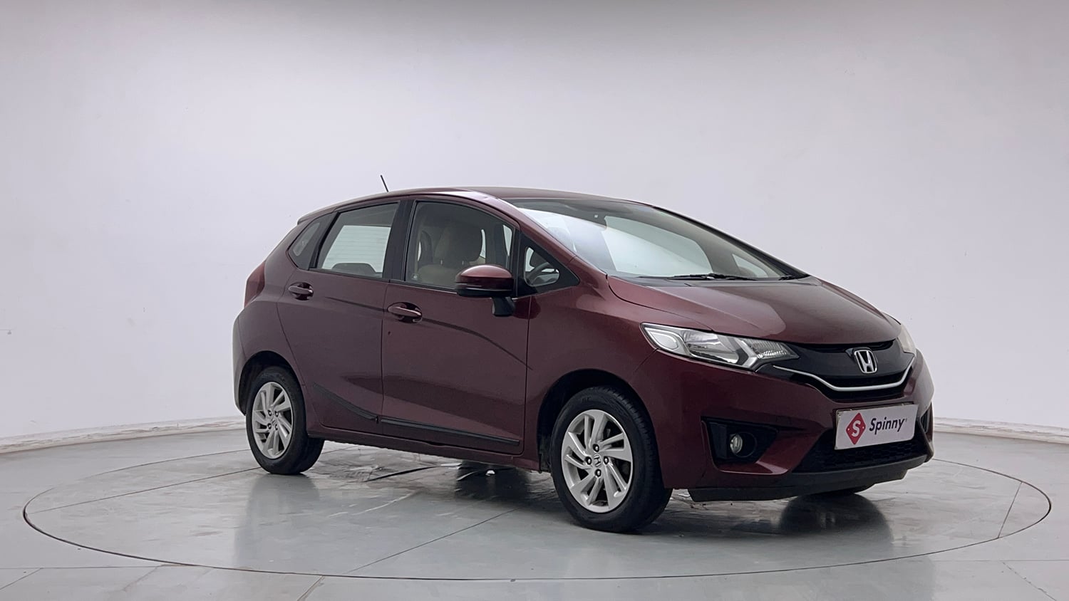 Used 2017 Honda Jazz V AT Petrol Petrol Automatic exterior RIGHT FRONT CORNER VIEW