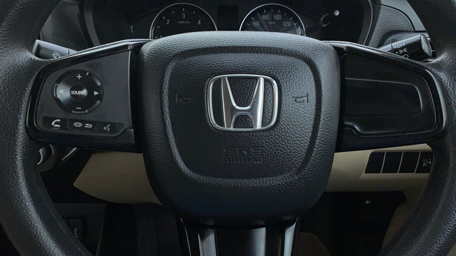 Used 2019 Honda Amaze 1.5 VX CVT Diesel Diesel Automatic top_features Airbags