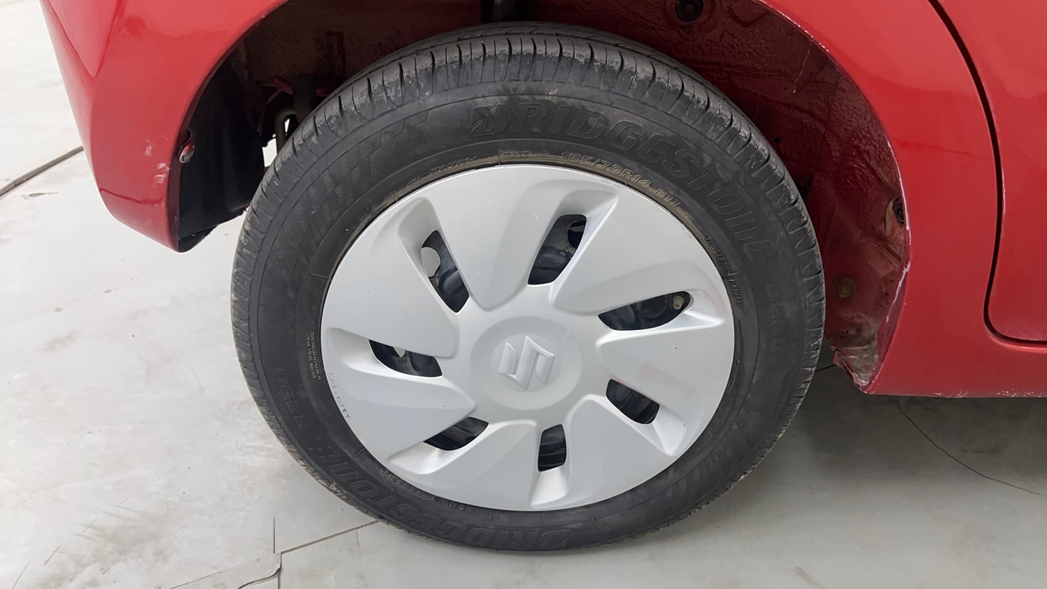 Used 2015 Maruti Suzuki Celerio VXi CNG Cng Manual tyres RIGHT REAR TYRE RIM VIEW