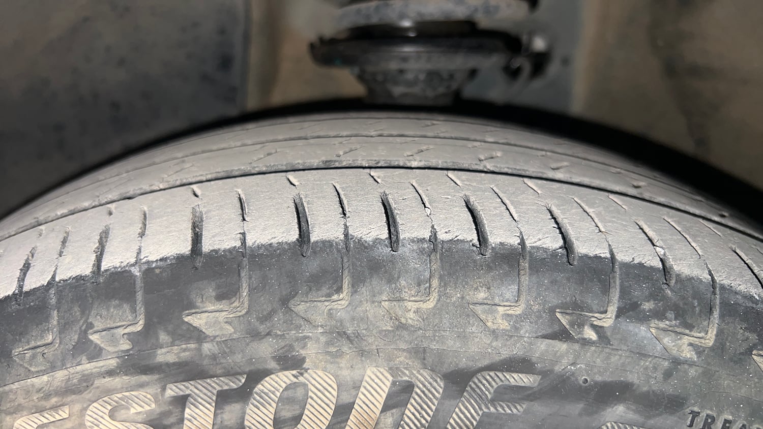 Used 2022 Maruti Suzuki Ignis Zeta 1.2 MT Petrol Manual tyres LEFT FRONT TYRE TREAD VIEW