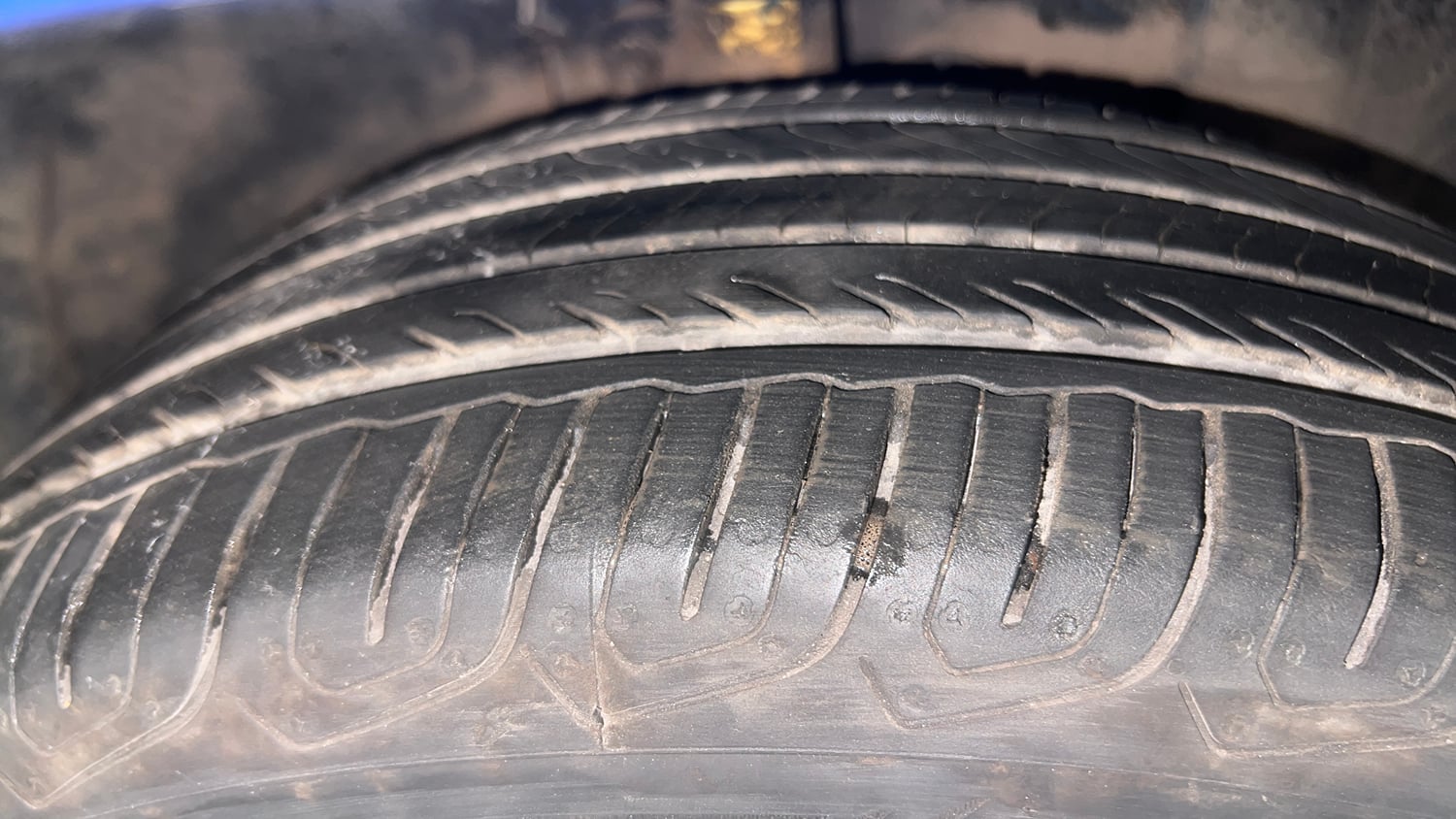 Used 2018 Ford EcoSport Titanium 1.5L Ti-VCT Petrol Manual tyres RIGHT FRONT TYRE TREAD VIEW