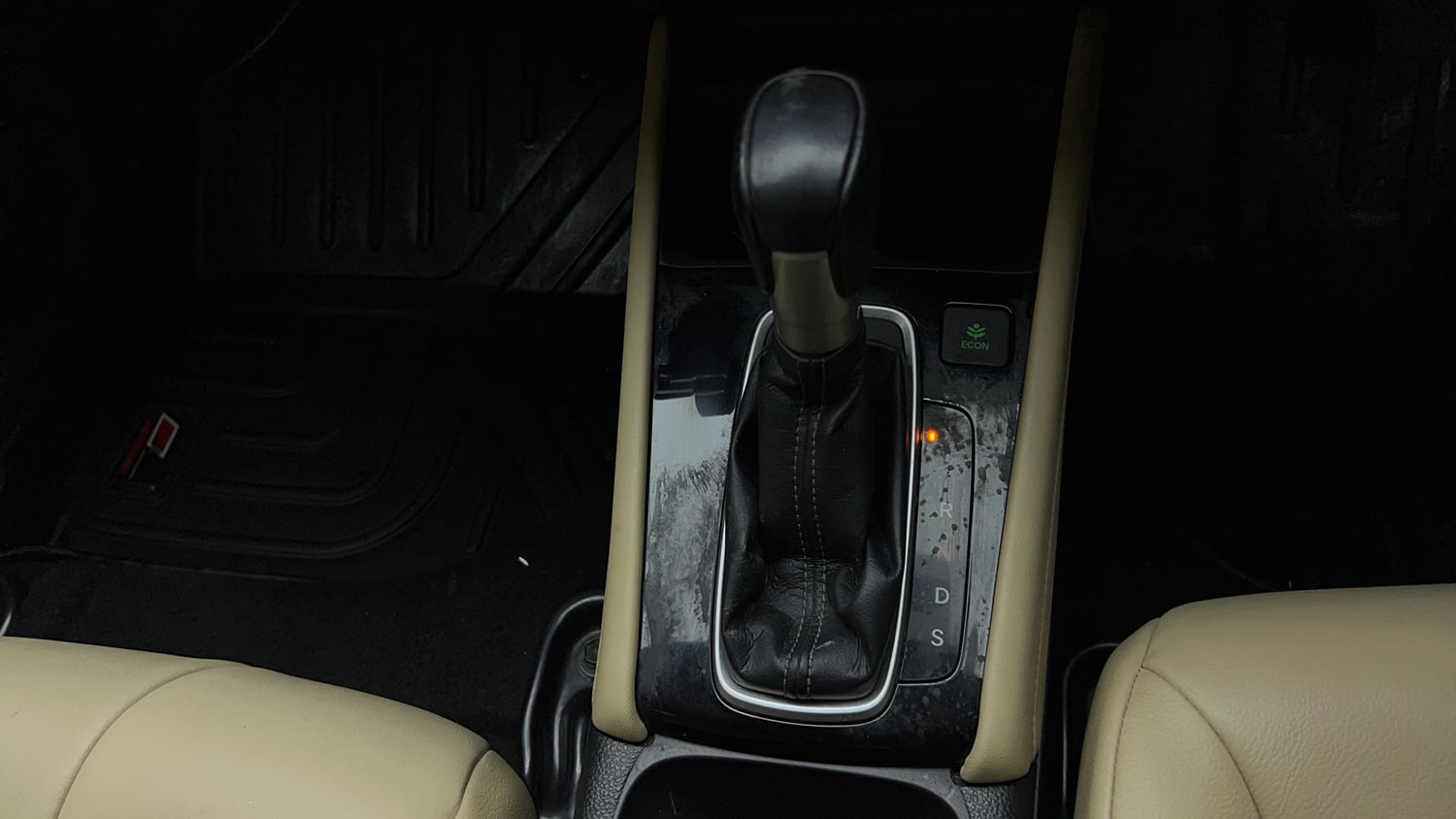 Used 2021 Honda City ZX CVT Petrol Petrol Automatic interior GEAR  KNOB VIEW