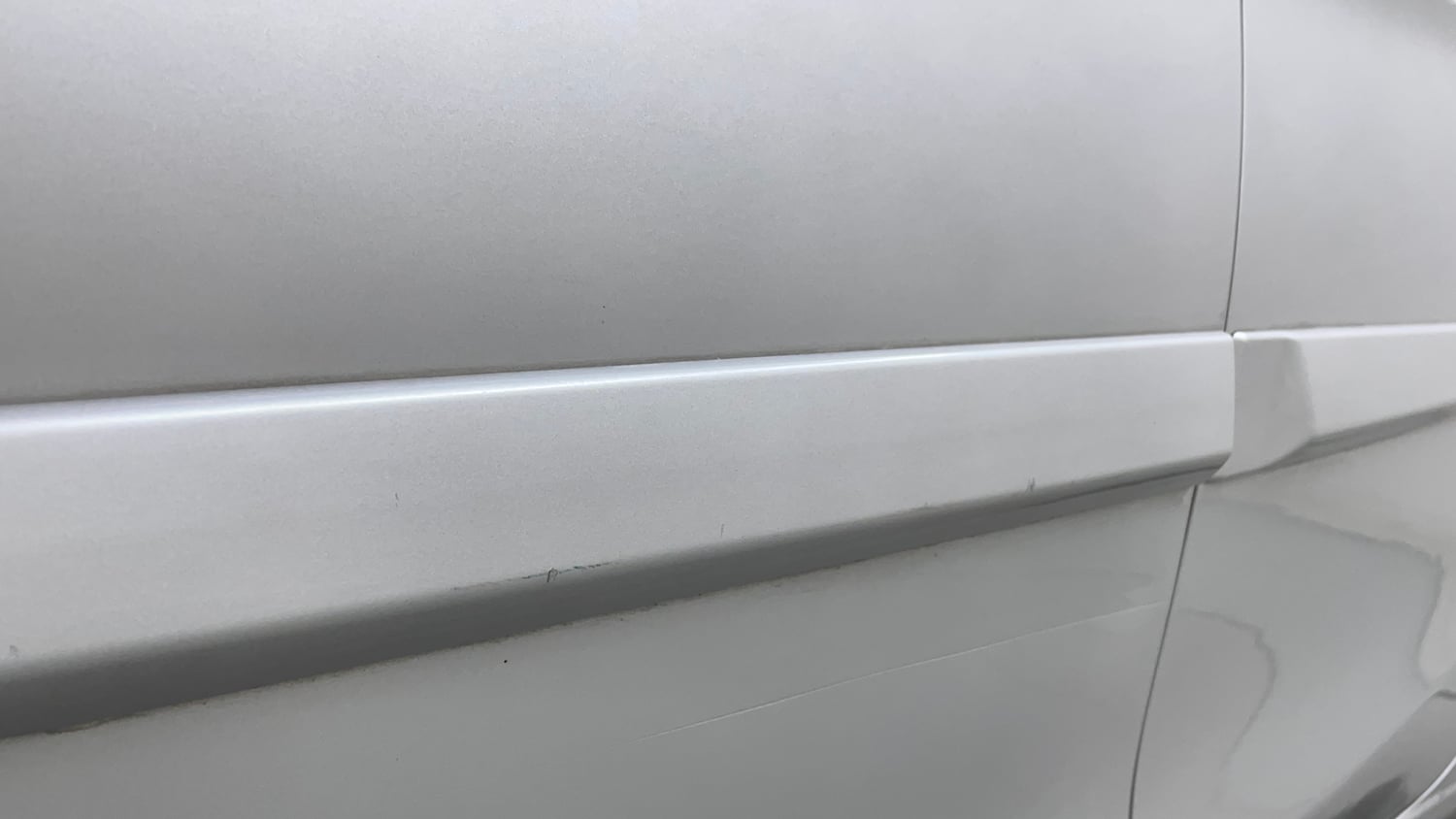 Used 2017 Maruti Suzuki Ciaz ZXi  AT Petrol Automatic dents MINOR SCRATCH