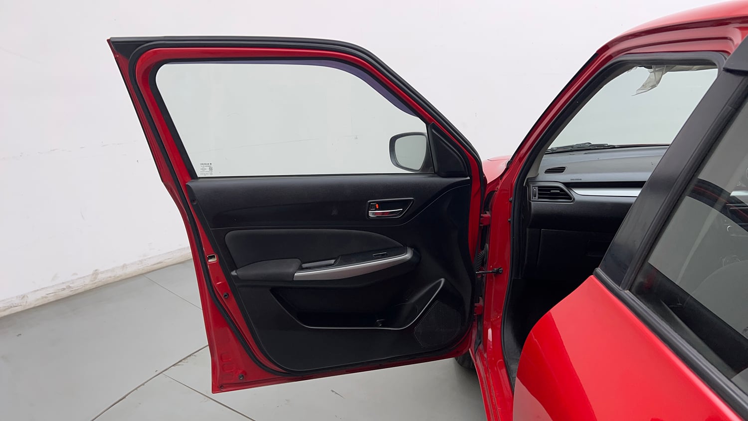 Used 2019 Maruti Suzuki Swift ZXi Petrol Manual interior LEFT FRONT DOOR OPEN VIEW