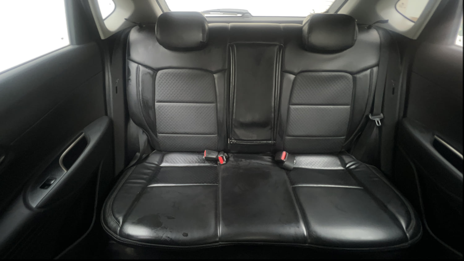 Used 2023 Hyundai New i20 Asta (O) 1.2 MT Petrol Manual interior REAR SEAT CONDITION VIEW