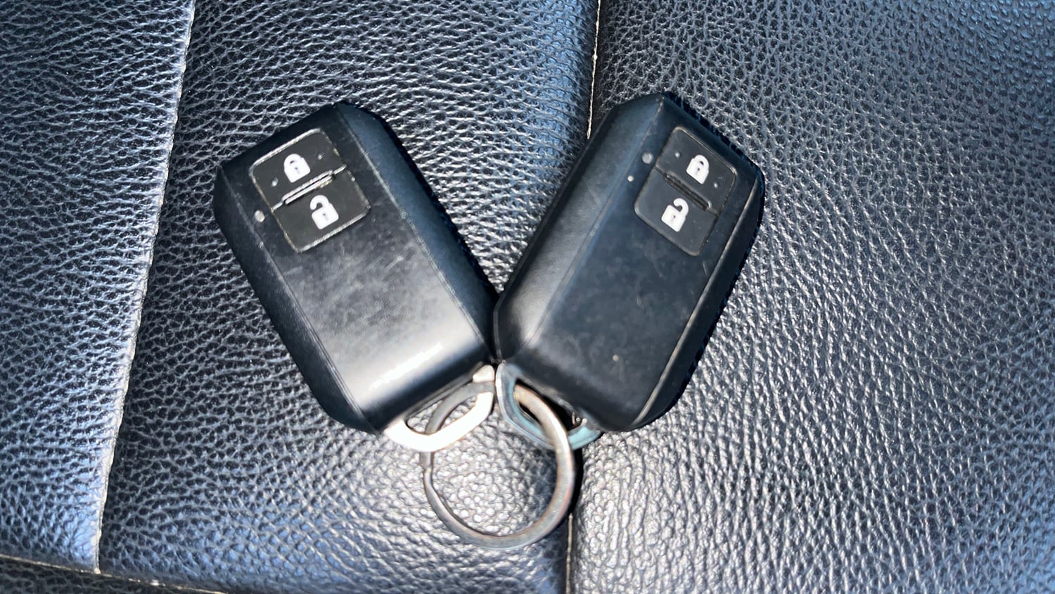 Used 2023 Maruti Suzuki Brezza ZXi Petrol Manual extra CAR KEY VIEW