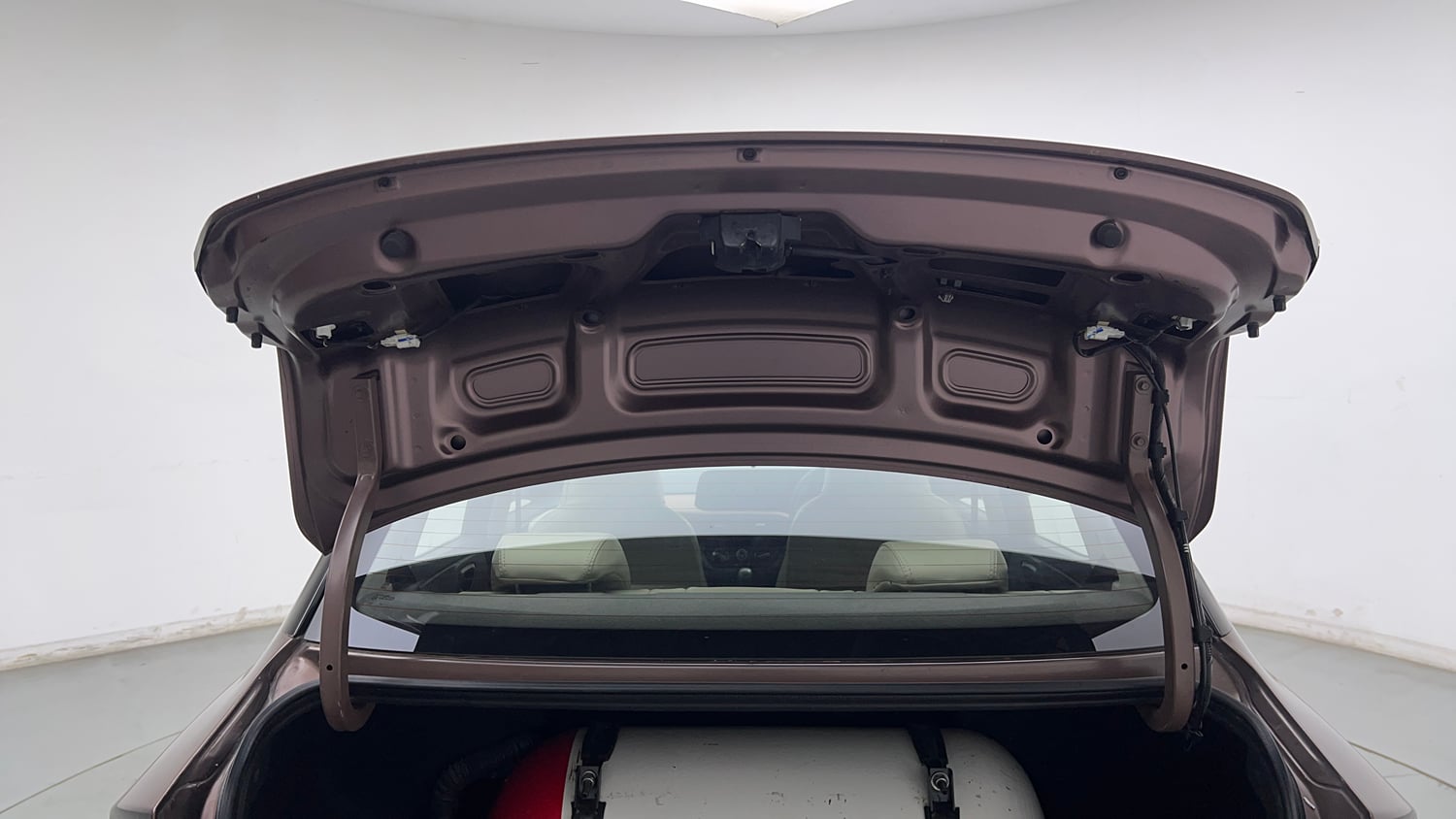 Used 2021 Hyundai Aura S 1.2 CNG Cng Manual interior DICKY DOOR OPEN VIEW