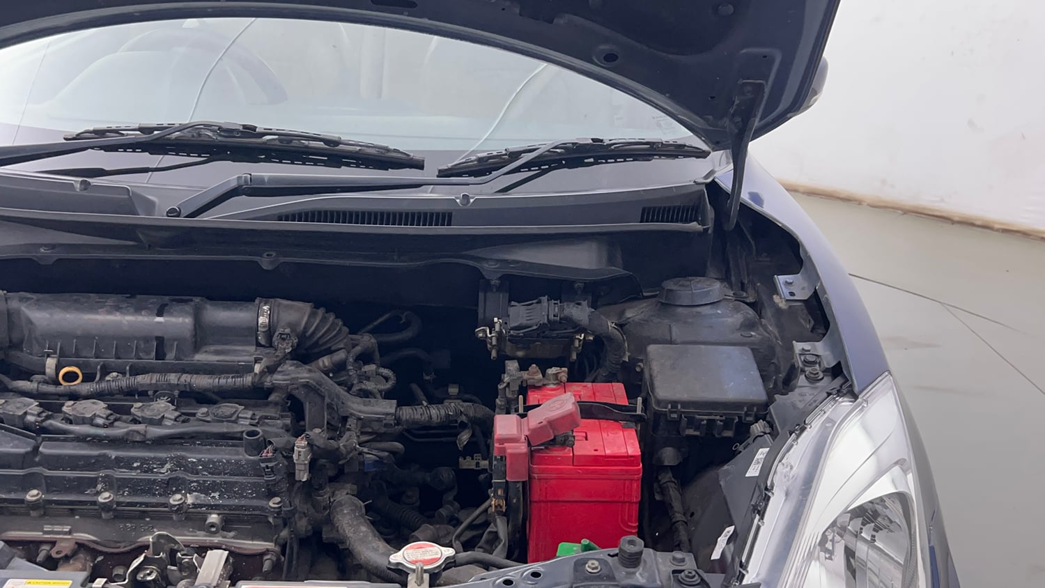 Used 2018 Maruti Suzuki Dzire VXi Petrol Manual engine ENGINE LEFT SIDE HINGE & APRON VIEW