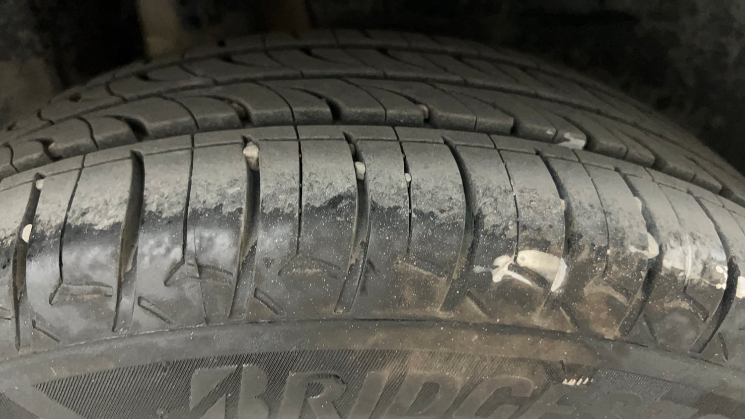 Used 2020 Maruti Suzuki Dzire ZXi AMT Petrol Automatic tyres RIGHT REAR TYRE TREAD VIEW