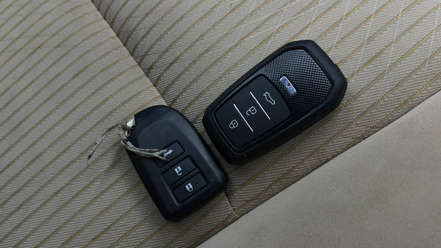 Used 2019 Toyota Yaris G CVT Petrol Automatic extra CAR KEY VIEW