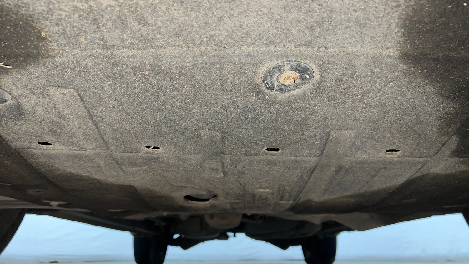 Used 2024 Mahindra XUV700 AX 5 Diesel AT 7 STR Diesel Automatic extra FRONT LEFT UNDERBODY VIEW