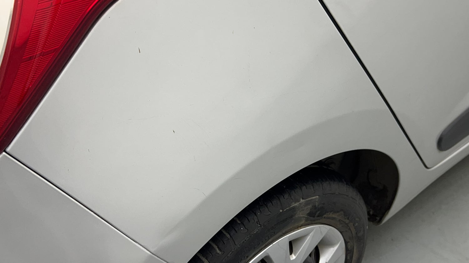 Used 2016 Hyundai Grand i10 Sportz 1.2 Kappa VTVT Petrol Manual dents MINOR SCRATCH