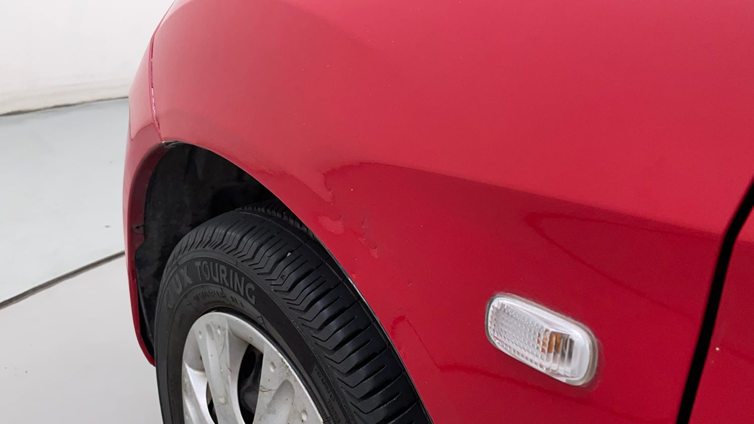 Used 2014 Honda Brio S MT Petrol Manual dents MINOR SCRATCH