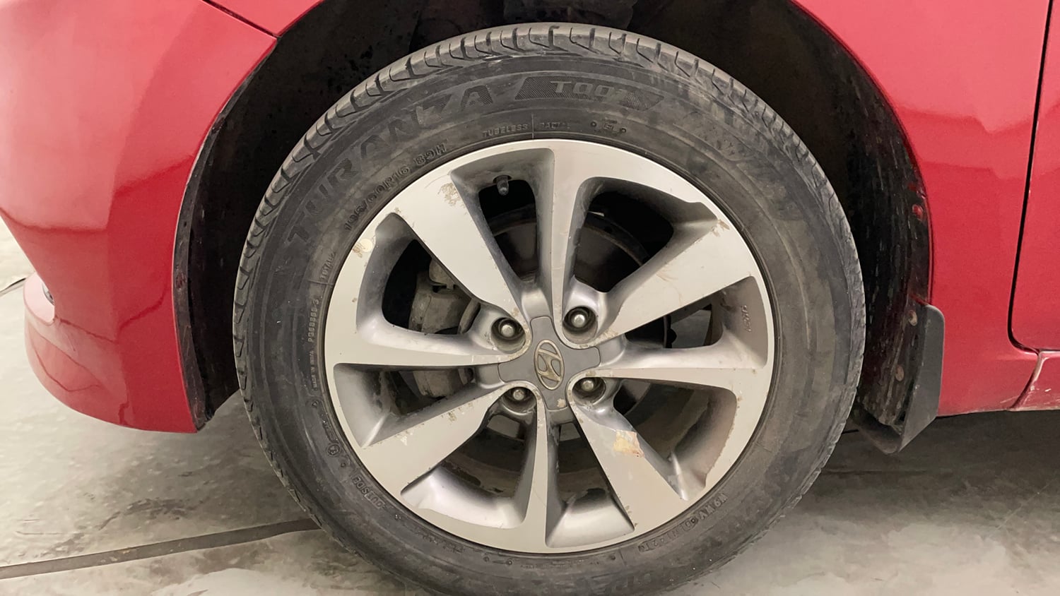 Used 2017 Hyundai Elite i20 Asta 1.2 (O) Petrol Manual tyres LEFT FRONT TYRE RIM VIEW