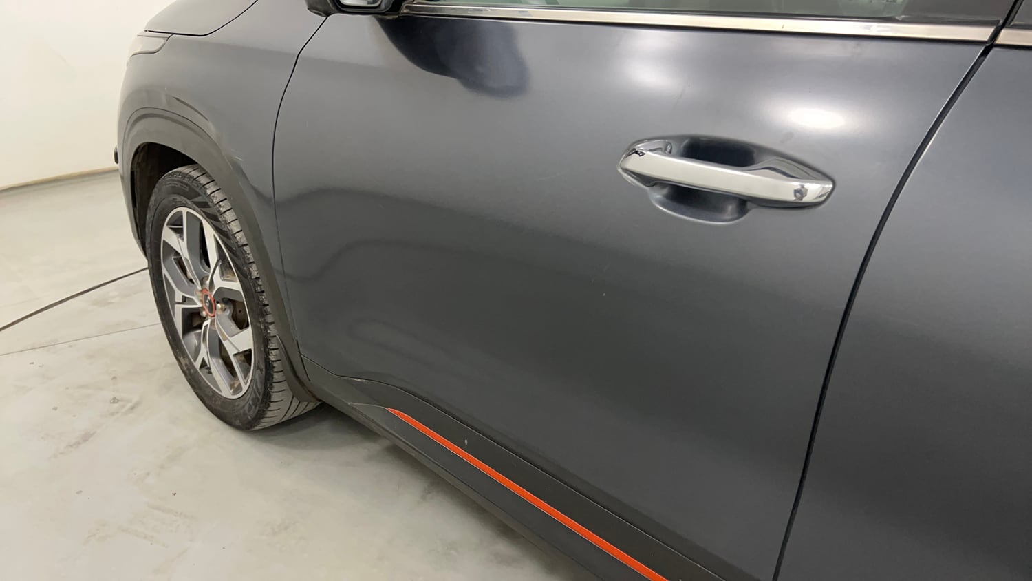 Used 2022 Kia Seltos X Line 1.4 DCT Petrol Automatic dents MINOR SCRATCH