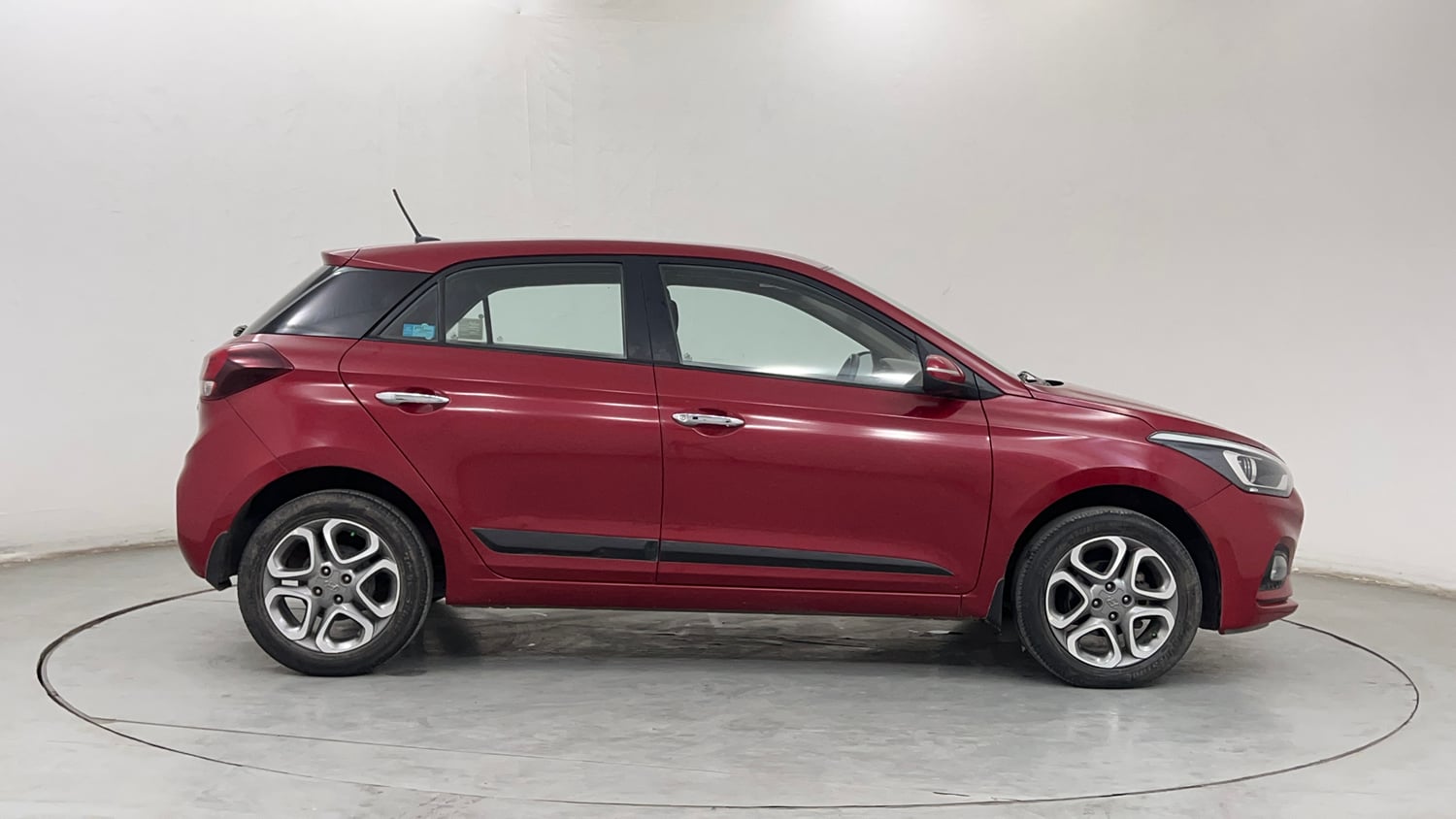 Used 2018 Hyundai Elite i20 Asta 1.2 (O) Petrol Manual exterior RIGHT SIDE VIEW