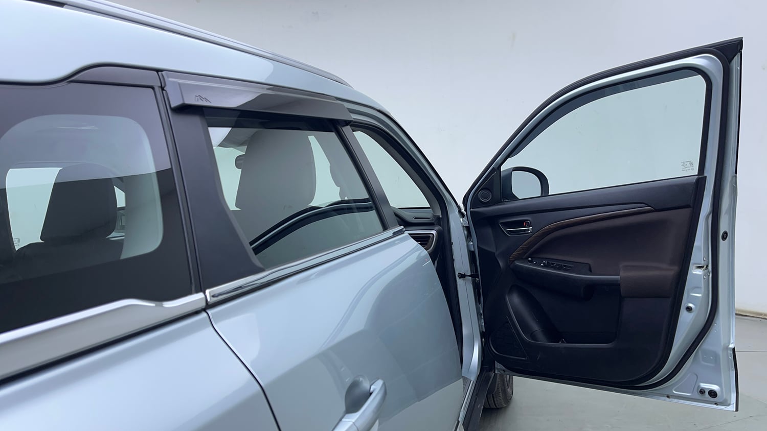 Used 2025 Maruti Suzuki Brezza ZXi AT Petrol Automatic interior RIGHT FRONT DOOR OPEN VIEW