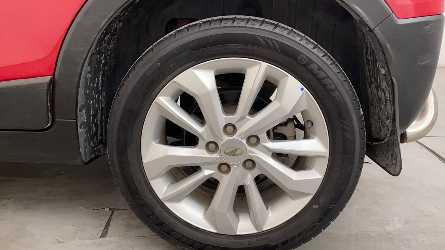 Used 2021 Mahindra XUV 300 W8 1.2 Petrol Petrol Manual tyres LEFT REAR TYRE RIM VIEW
