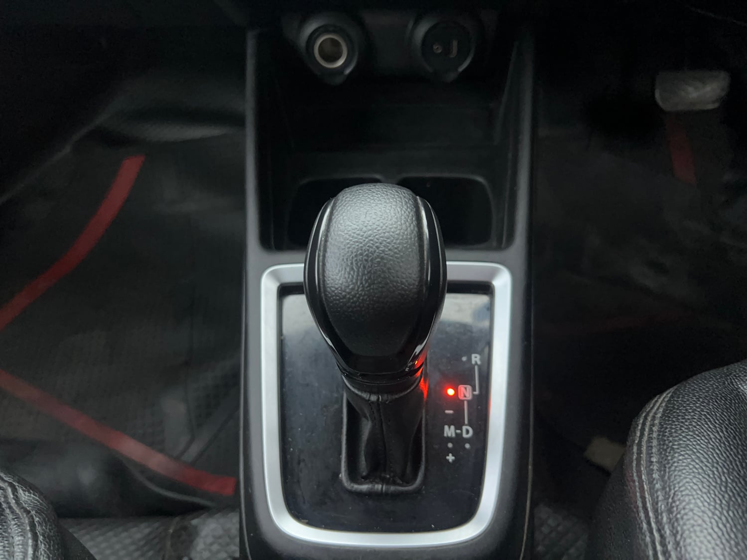 Used 2020 Maruti Suzuki Swift ZXi Plus AMT Petrol Automatic interior GEAR  KNOB VIEW