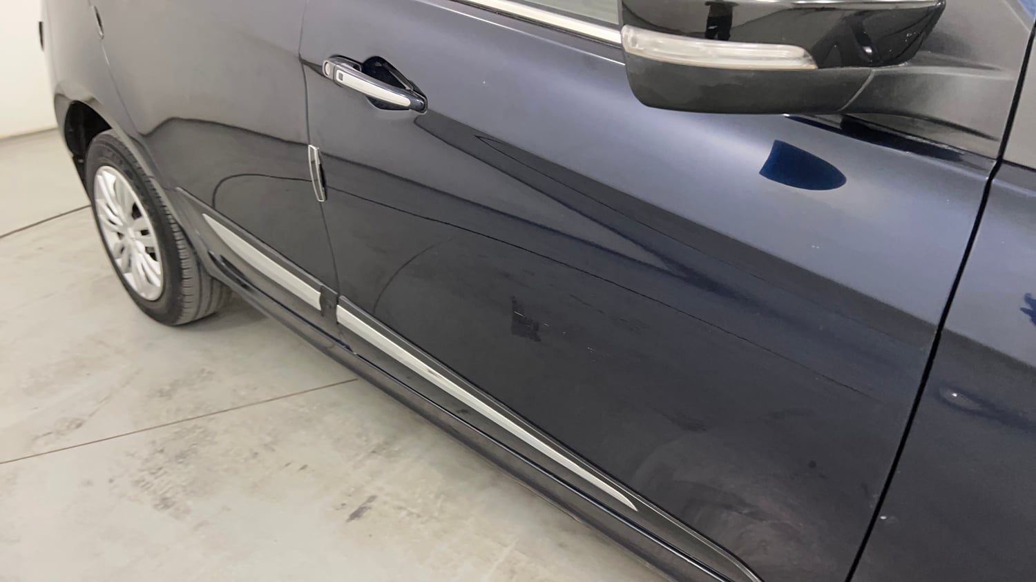 Used 2023 Tata Tigor XZ Plus CNG Cng Manual dents MINOR SCRATCH