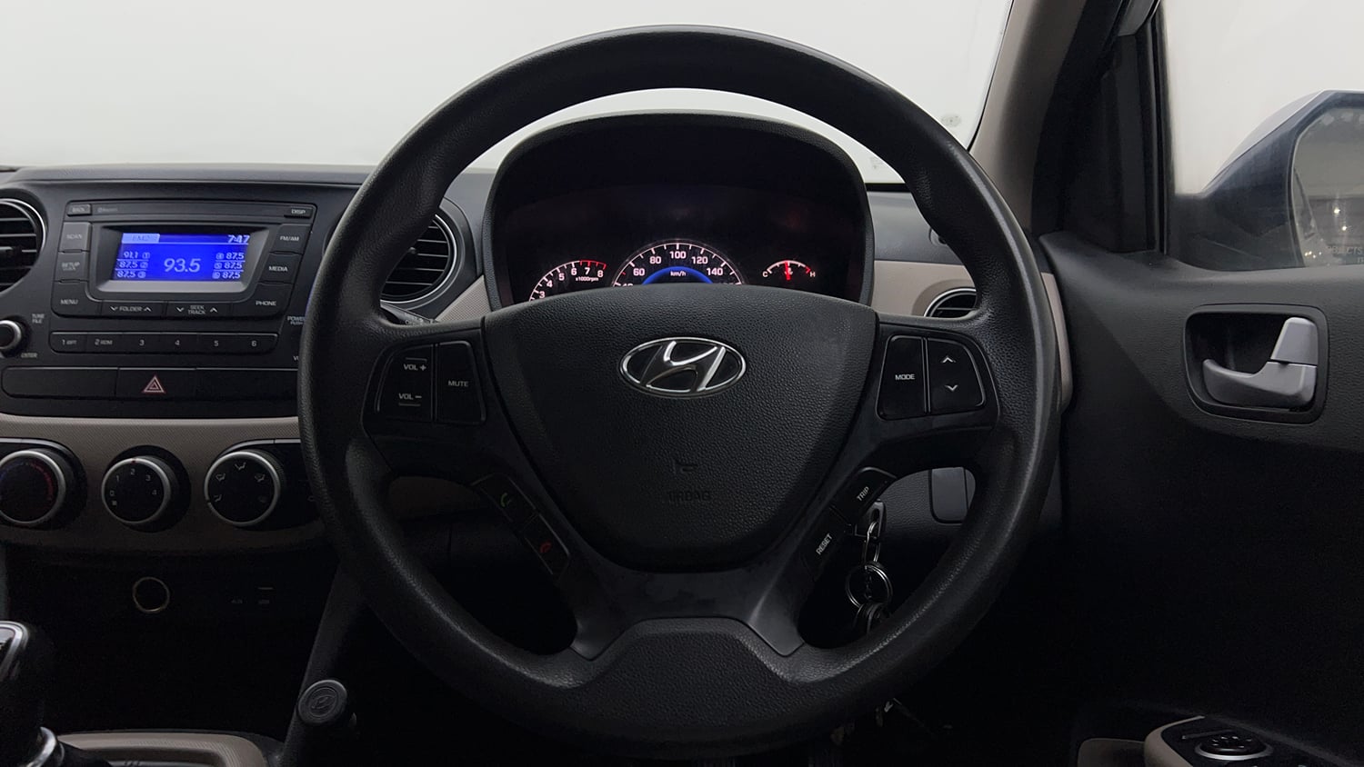 Used 2016 Hyundai Grand i10 Sportz 1.2 Kappa VTVT Petrol Manual interior STEERING VIEW