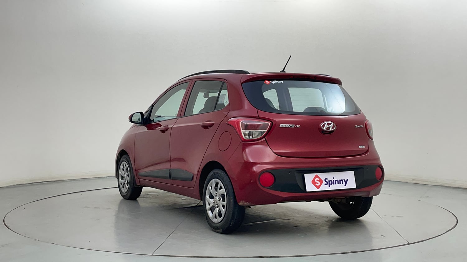 Used 2017 Hyundai Grand i10 Sportz (O) 1.2 Kappa VTVT Petrol Manual exterior LEFT REAR CORNER VIEW