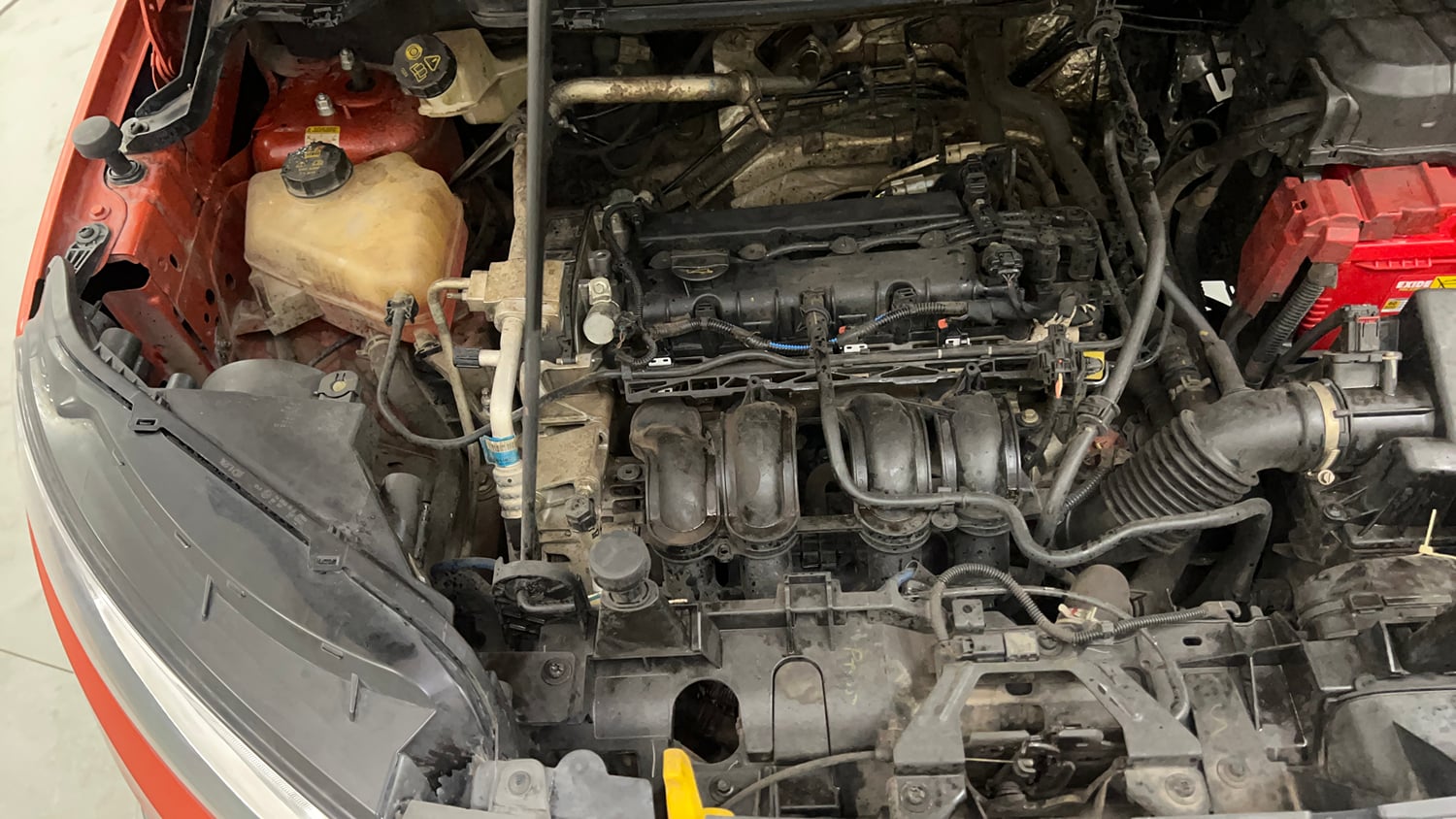 Used 2016 Ford EcoSport Titanium 1.5L Ti-VCT AT Petrol Automatic engine ENGINE RIGHT SIDE VIEW