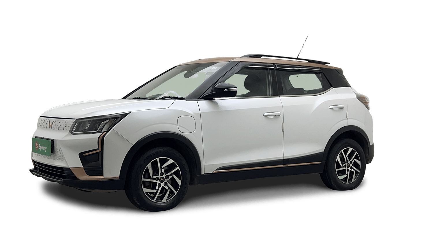 2023 Mahindra XUV400 EL 39.4 KWH Dual Tone