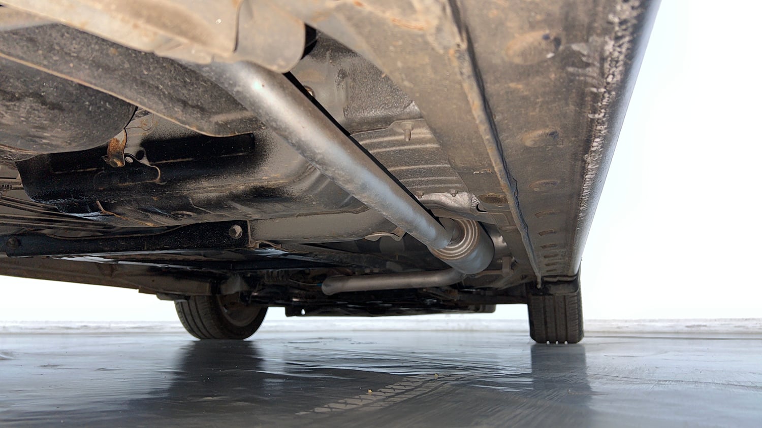 Used 2021 Honda City ZX CVT Petrol Petrol Automatic extra REAR RIGHT UNDERBODY VIEW