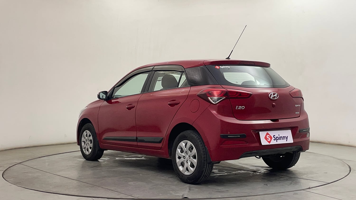 Used 2016 Hyundai Elite i20 Sportz 1.2 Petrol Manual exterior LEFT REAR CORNER VIEW
