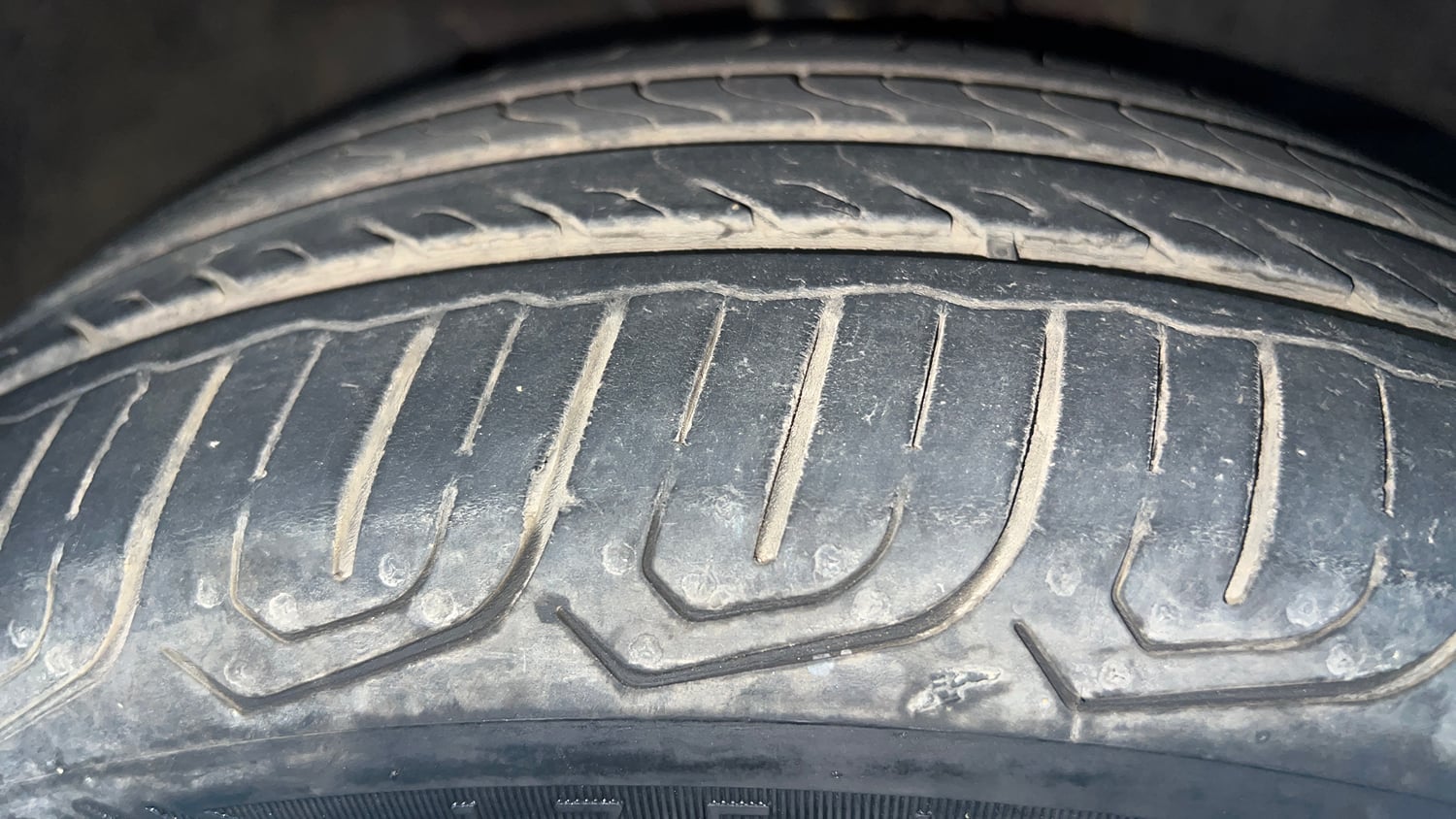 Used 2016 Honda Jazz SV Petrol Petrol Manual tyres RIGHT FRONT TYRE TREAD VIEW