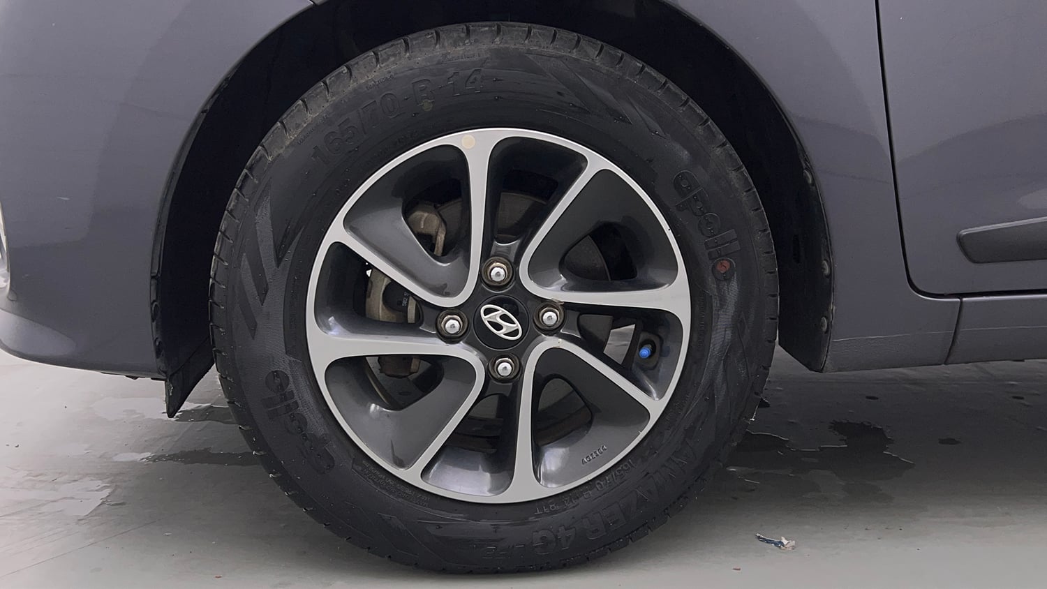 Used 2017 Hyundai Grand i10 Asta 1.2 Kappa VTVT Petrol Manual tyres LEFT FRONT TYRE RIM VIEW