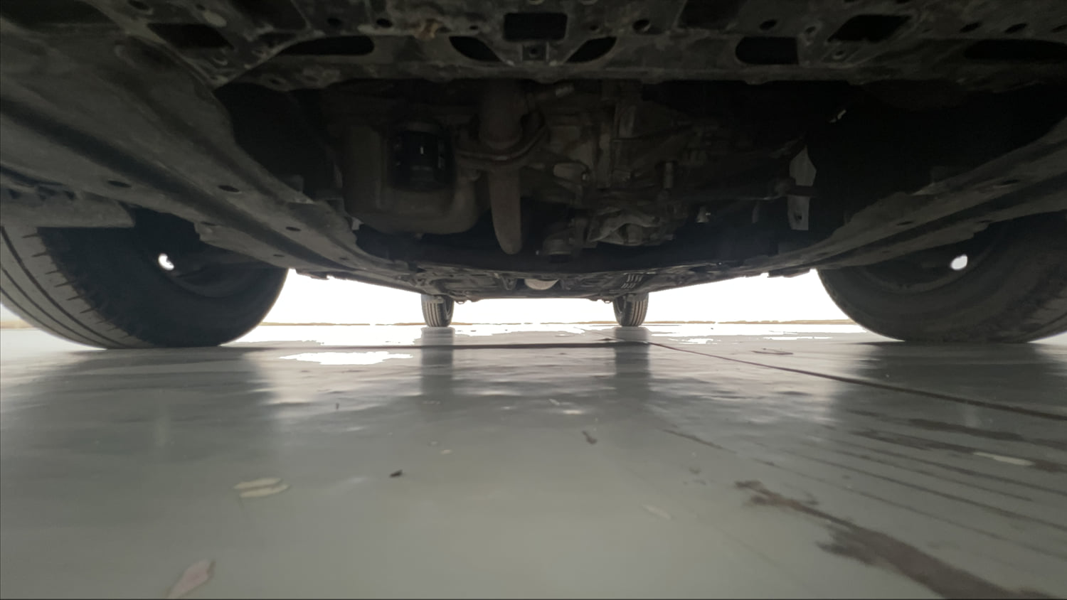Used 2018 Maruti Suzuki Dzire VXi Petrol Manual extra FRONT LEFT UNDERBODY VIEW