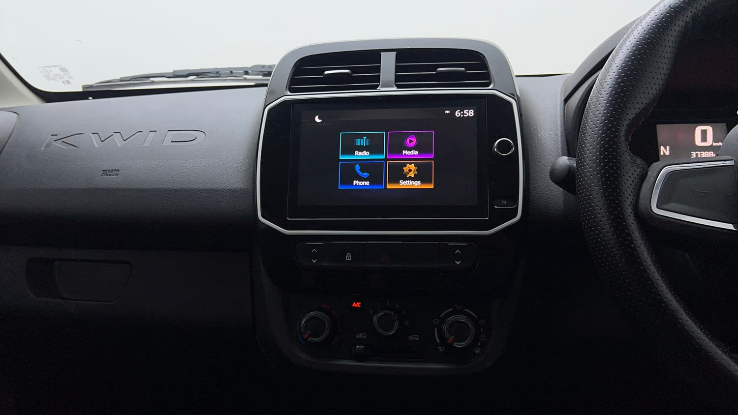 Used 2022 Renault Kwid CLIMBER AMT Petrol Automatic top_features Integrated (in-dash) music system